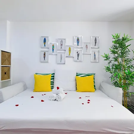 Cozy Center Apartman *